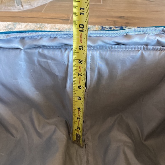 Turquoise Samsonite Suitcase - Picture 16 of 16